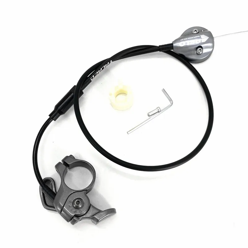 Устройство для удаленной блокировки вилки SR SUNTOUR XCM XCR Raidon на рулевой вынос: сборка рычага, амортизационного стержня и кабеля управления.