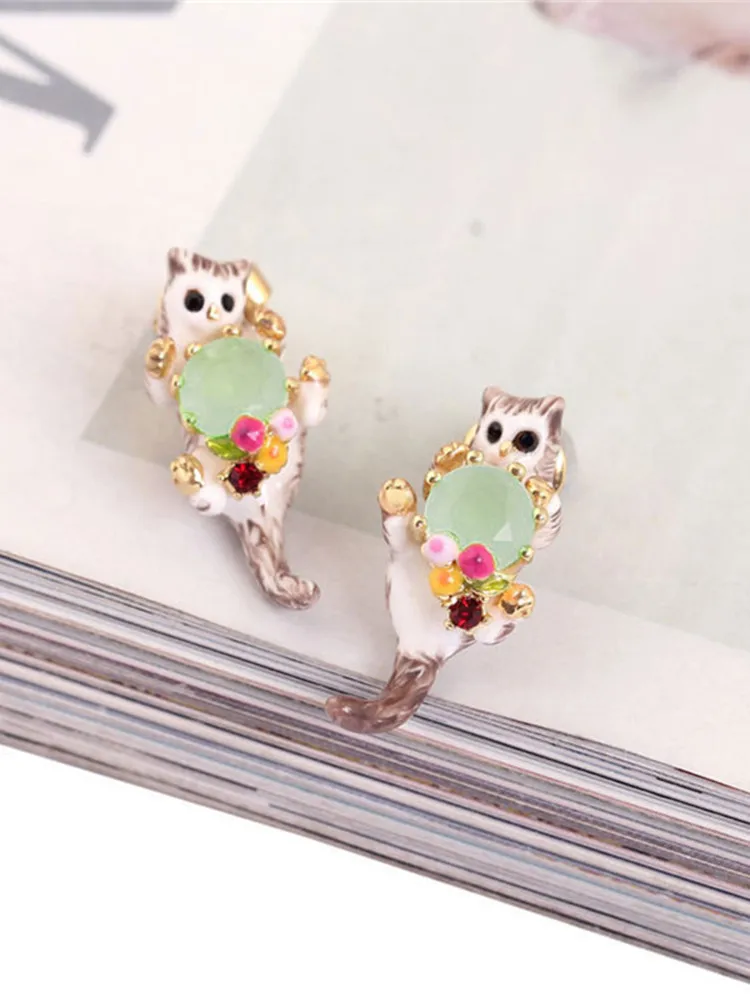 

Europe and America I love Animals to Play With Cat Gem Flower Stud Earrings Earrings High-end Enamel Glaze Cute Cat Earrings