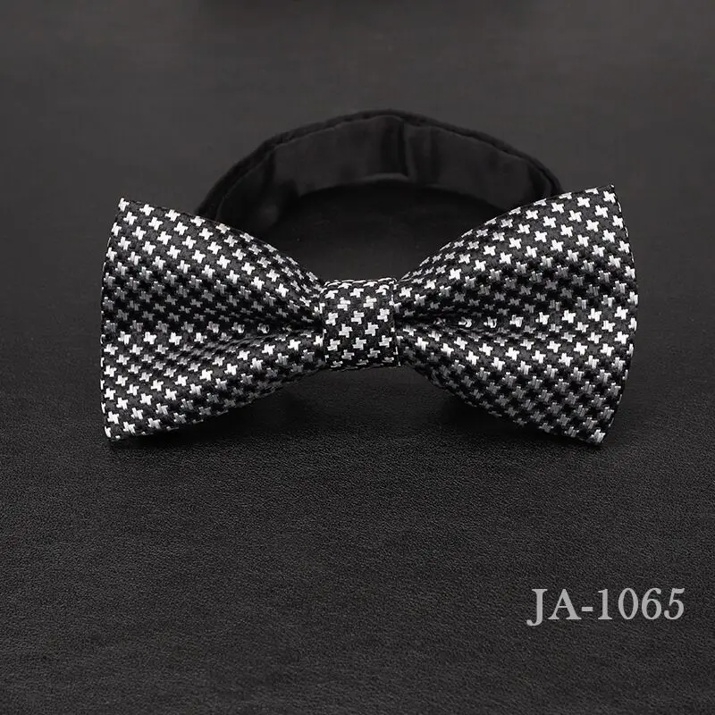 designer bowtie high quality fashion 2019 man shirt accessories navy dot bow tie for wedding men wholesale Party Business Formal images - 6