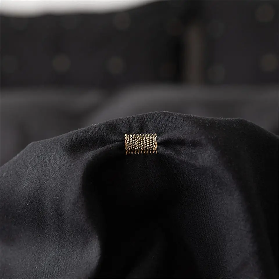 Комплект постельного белья с квадратным пододеяльником из 40 предметов