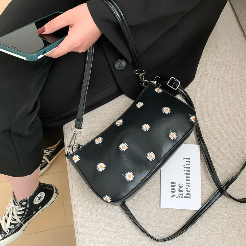 

Elegant Daisy Ladies Armpit Bag Fashion Women Small Square Shoulder Bag Female Crossbody Messenger Bags Purse Handbags Bolsa