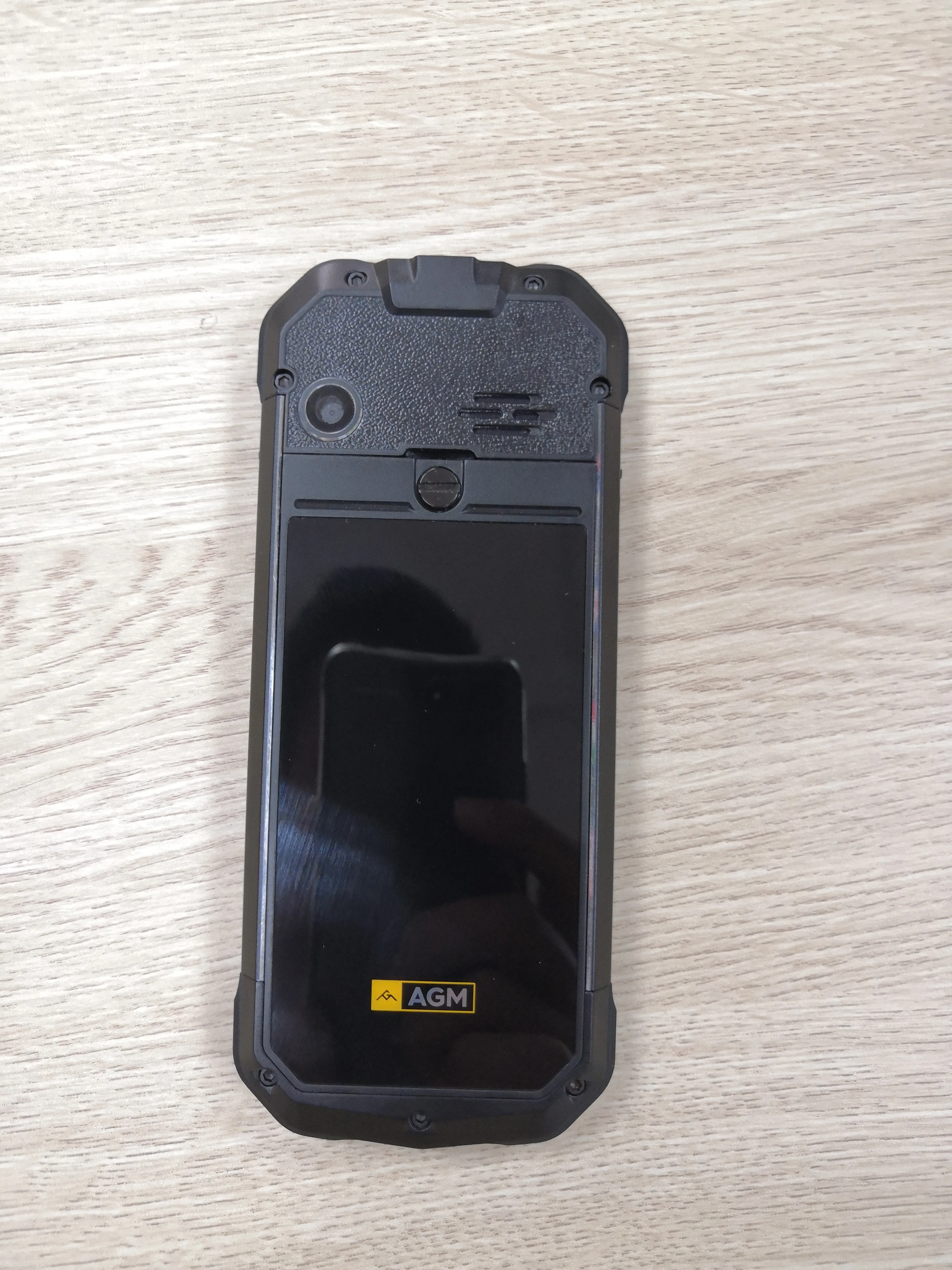 AGM M3 русский прочный двойной SIM открытый 2,4 ''Телефон IP68 водонепроницаемый ударопрочный пылезащитный фонарь 1970 мАч фонарик