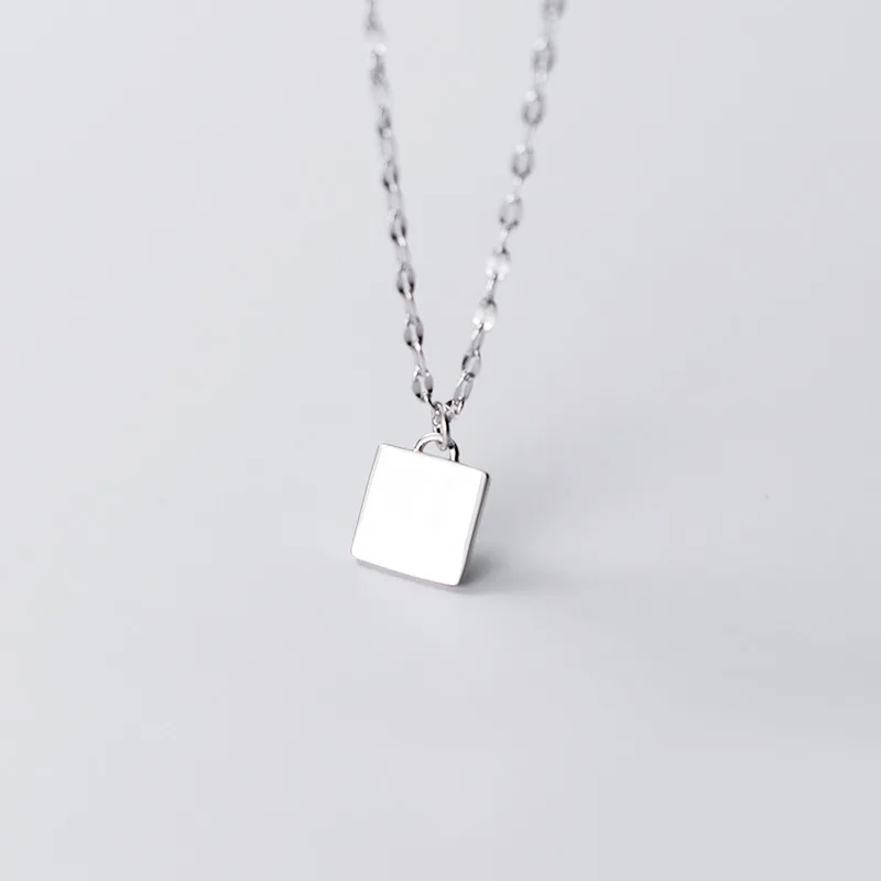 

Ginin 925 Sterling Silver Korean Style Fashionable Square Rose Pendant Necklace For Women Small Carved Student Choker Jewelry