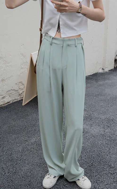 

Pants & Capris