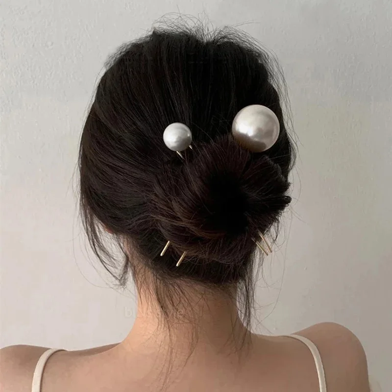 

Large Pearl U-shaped Hairpin Women South Korea Imported Temperament Niche Simple Balls Flower Bud Hairpin For Girls Headdress