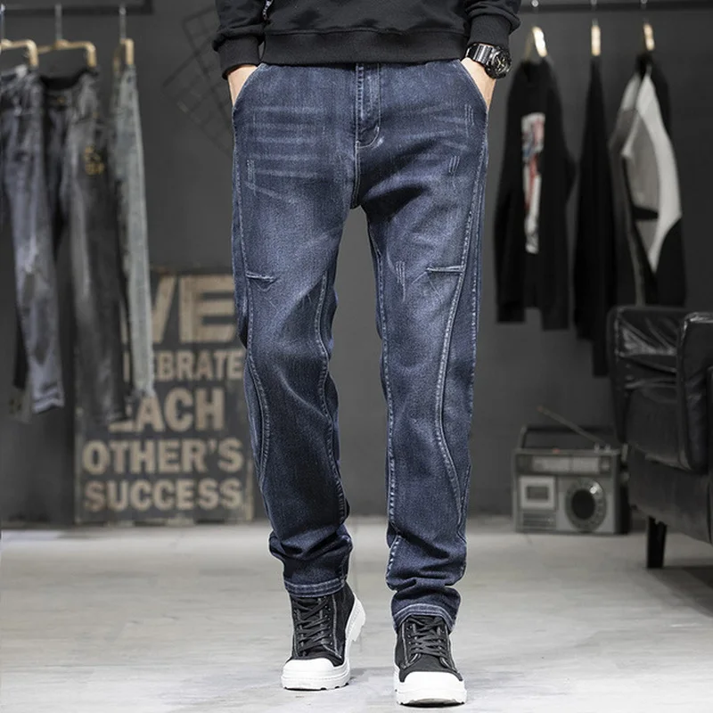 Рисунок 3 - Джинсы мужские свободные с вышивкой