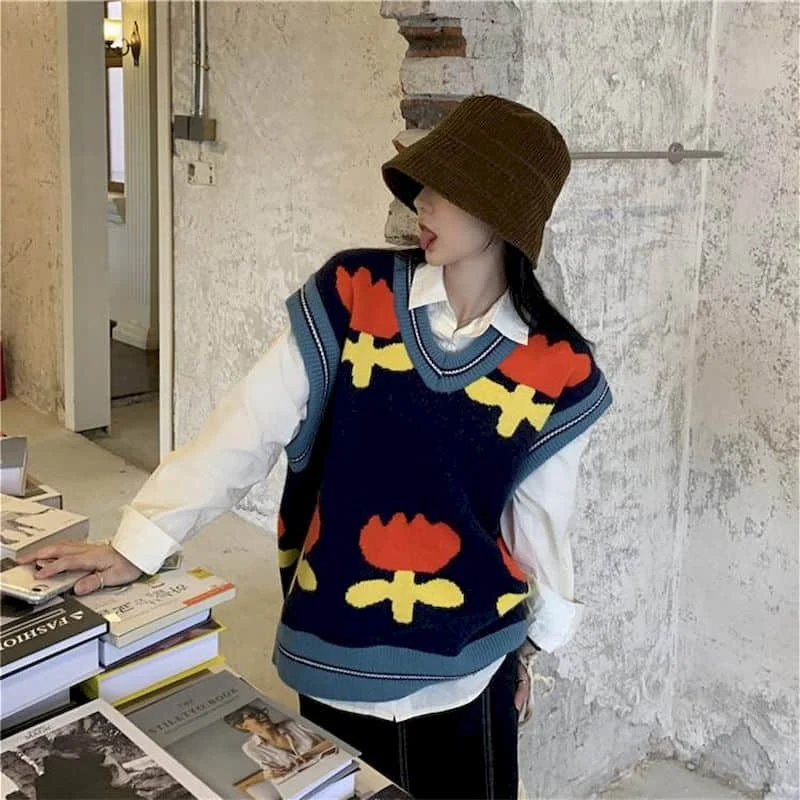 

2021 Spring Autumn Sweater Vest Women 90s Clothes Vintage Sleeveless Oversized Korean Fashion Clothes Harajuku Pullover V-Neck