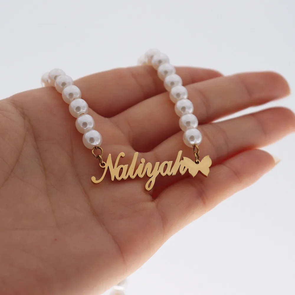 

Personalized Name Pearl Necklace Butterfly Chain Choker Gold Bijoux Femme Custom Nameplate Pendant Necklaces For Girls Birthday