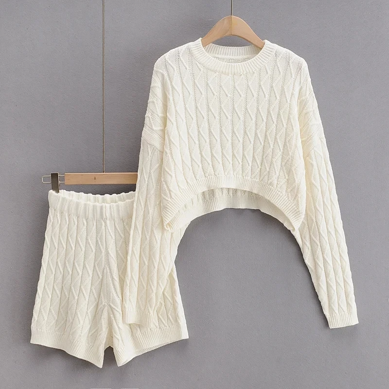 

Women Crew Neck Soft Knit Cable Knit Jumper And Knit Cable Shorts Knit Tracksuit Set