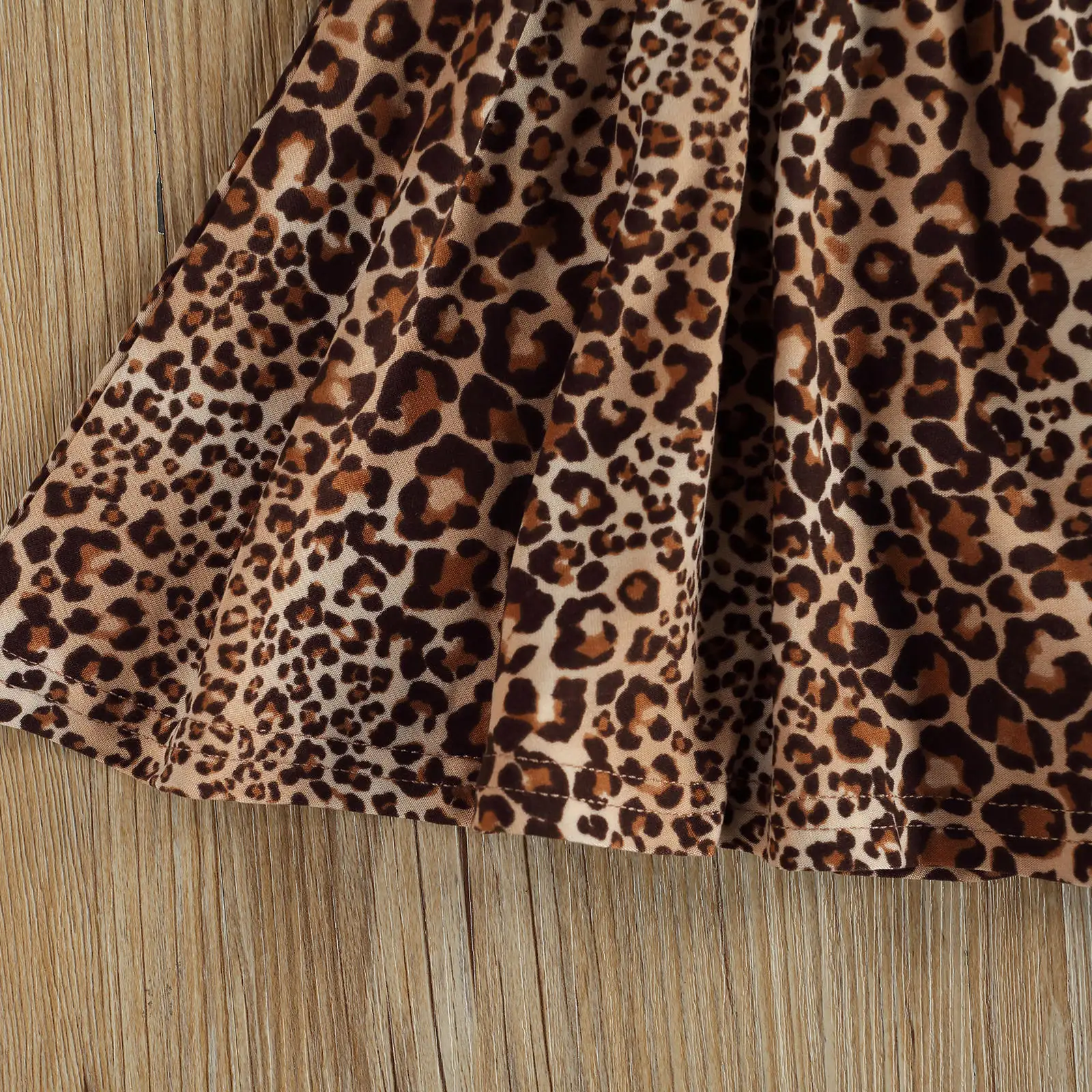 

Kids Girls Fashion 2-piece Outfit Set Fly Sleeve Leopard Tops+Skirt Set for Children Girls