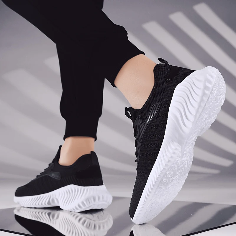 

2020 Men Casual Shoes Spring Autumn Mesh Sneakers Lightweight Breathable Male Trainers 44 Tenis Masculino Adulto Gym Casual Male