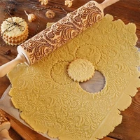 1pc hand held rolling pins snowflake elk wooden christmas baking cookies biscuit kitchen embossing patterned roller fondant cake