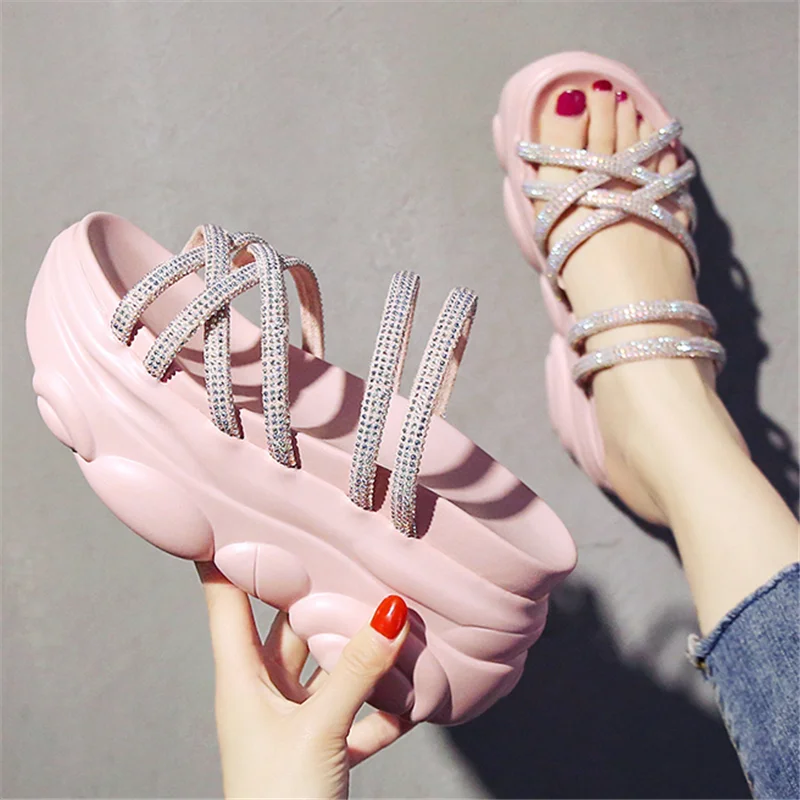 

Slope Heel Platform Sandals Women 2021 White Summer Fashion Open Toe Increase Wedge Rhinestone Slippers Dual-Purpose Shoes