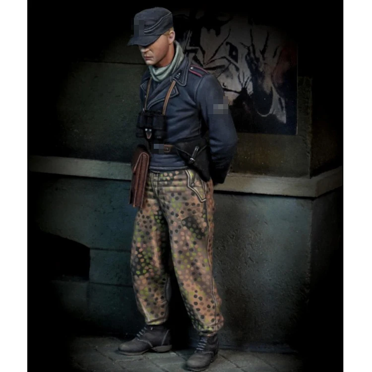 

Коллекция 1/35 года, наборы моделей фигурок из смолы WW2, стойка сотрудника GM (без сцены), разобранная Неокрашенная модель 741