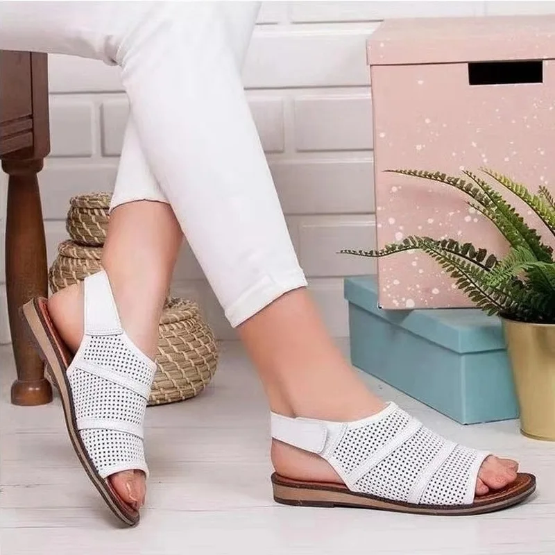 

2020Summer Women Flat Sandals Hollow out Ladies Hook Loop PU Leather Flat Shoes Woman Peep Toe Casual Rome Fashion Female Shoes