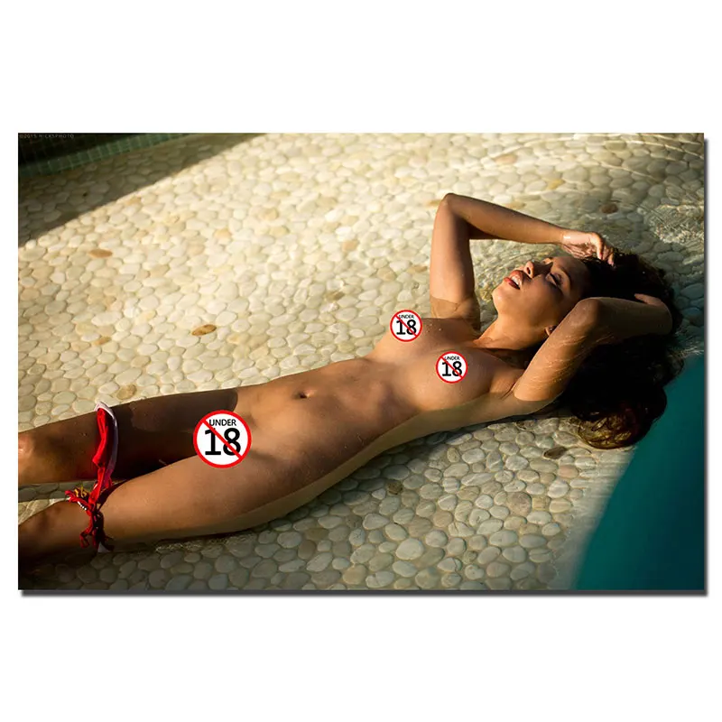 Sexy Girl in The Swimming Pool Photo Decorative Posters and Prints Canvas Painting Wall Art Picture For Living Room Decor - Цвет: 6