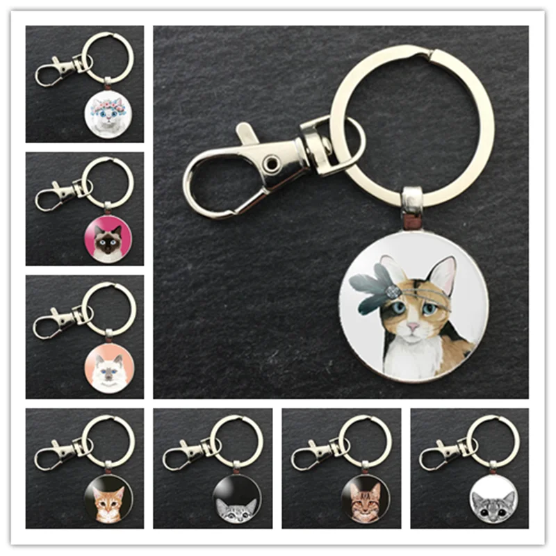 Красивый и милый брелок для ключей в виде кошки