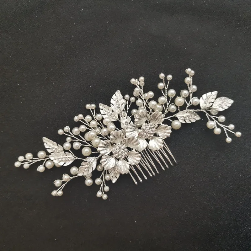 Свадебная расческа для волос SLBRIDAL серебряного цвета Стразы с жемчугом и цветком