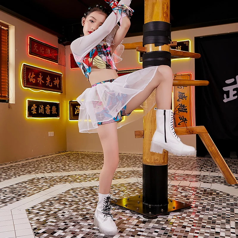 

New Kids Jazz Costumes Girls Hip Hop Performance Suit Fluffy Gauze Japanese Cartoon Print Catwalk Fashion Stage Costume