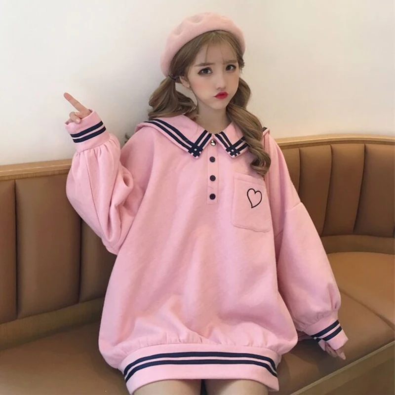 Свободный свитер в корейском стиле с темно синим воротником новинка весны 2021