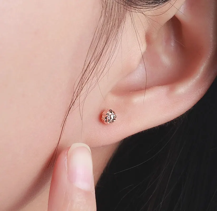 Серьги гвоздики из розового золота с резным шариком 18 К|Серьги-гвоздики| |