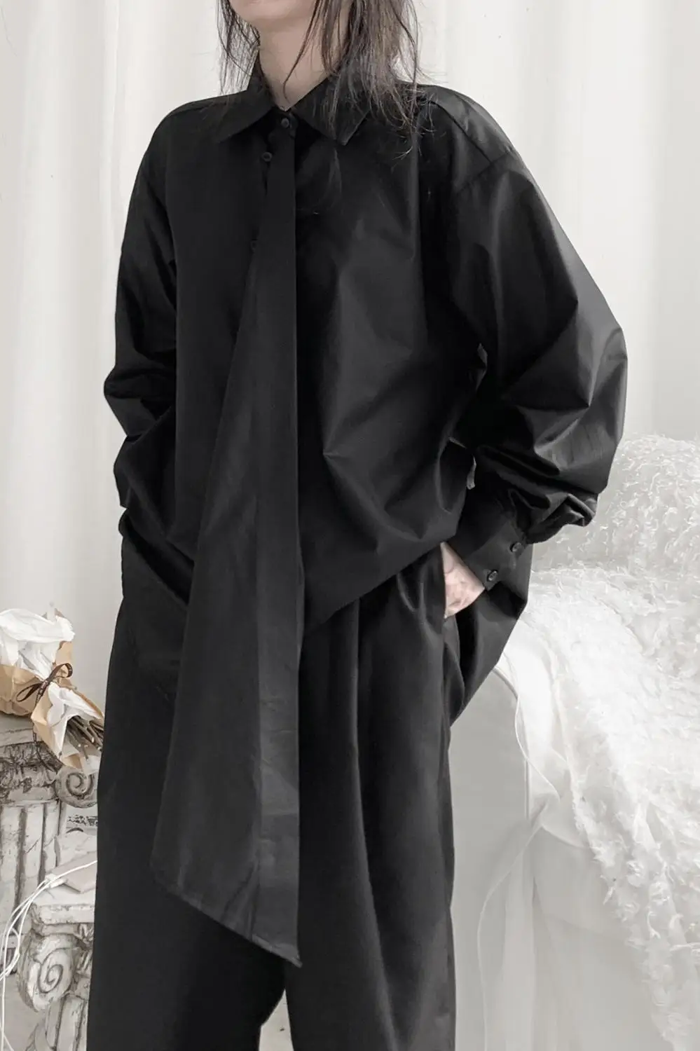 

Женская рубашка с длинным рукавом, однотонная простая модная большая Асимметричная Свободная рубашка с длинным рукавом, подчеркивающая ин...