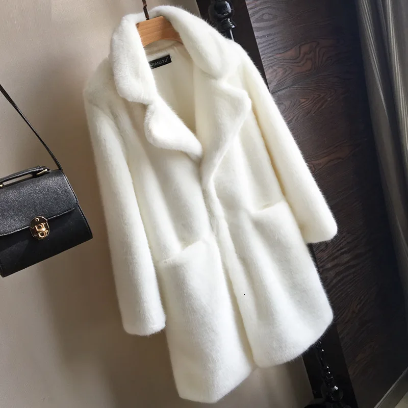

Plush Fake Fur Coat Female Long Coat 2020 Korean Winter New Thicken Mink Fur Jackets Women Plus Size Warm Parka Faux Fur Coat