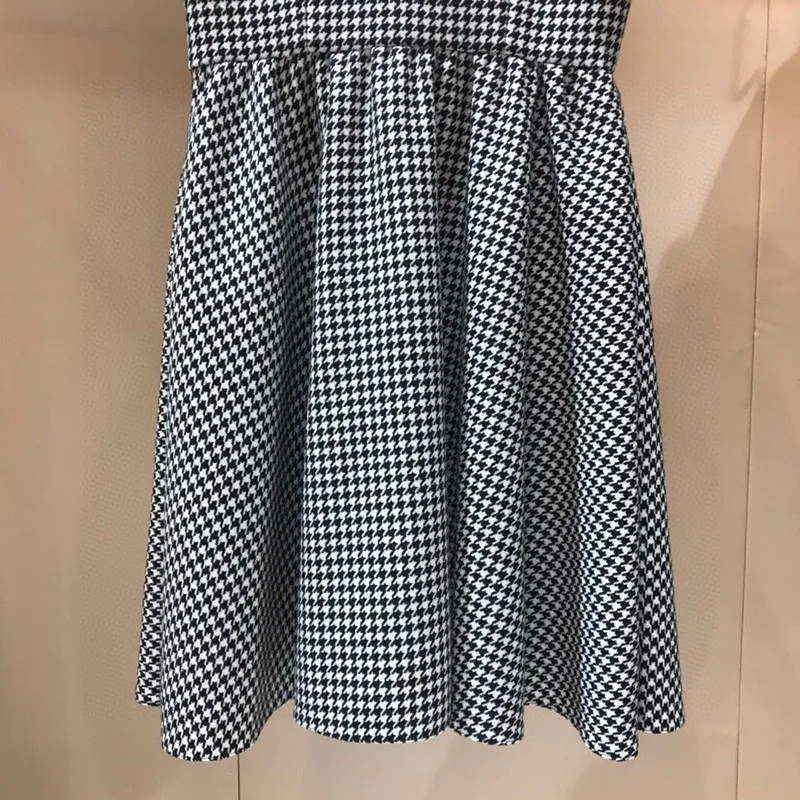 

2020 Autumn Top Quality England Style Fashion White Black Plaid Short Sleeve Ladies Elegant Empire Wool Dresses