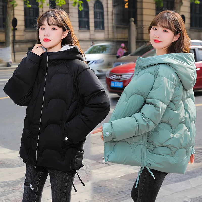 

Новинка 2021, короткая зимняя куртка, женская теплая пуховая хлопковая куртка с капюшоном, парки, Женская Повседневная Свободная Корейская ку...