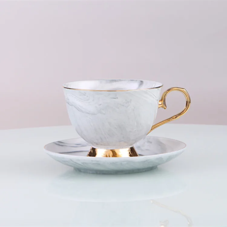 

Kitchen,Dining & Bar