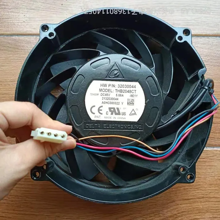 Серверный охлаждающий вентилятор Delta Electronics THB2048CT 9E1Y постоянный ток 48 В 200 A 200x70 мм 4