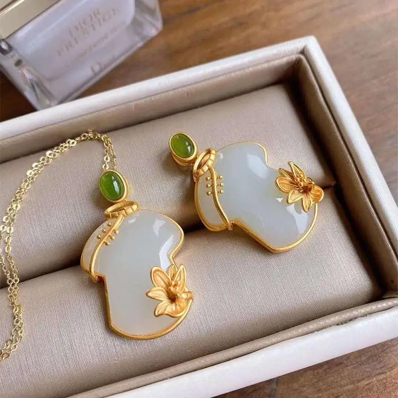 

Necklace Women's Jade Pendant Natural Hetian Jade Cheongsam Pendant Women's Sterling Silver Retro Ethnic Chinese Style Gift