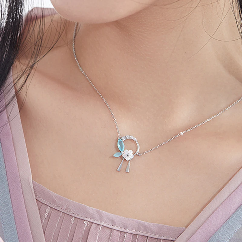 

925 Sterling Silver Pin New Moon Shaped Flower Branch Inlaid with Diamond Water Drop Tassel Sweet Temperament, Clavicle Chain