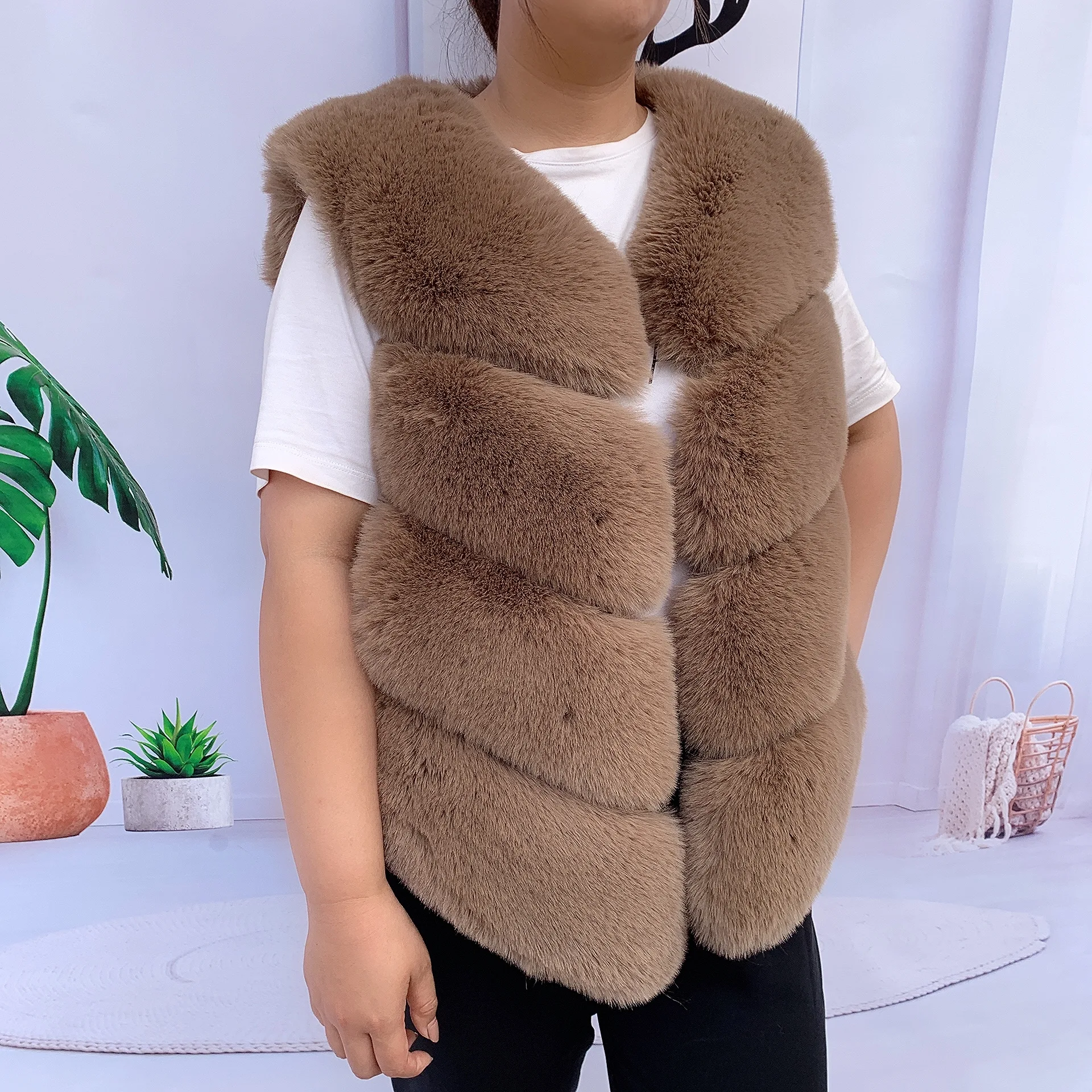 

Fur gilet women faux fur fur jackets for women fluffy coat fox fur jackets 4 rows warm vest fur coats women clothing furry jacke