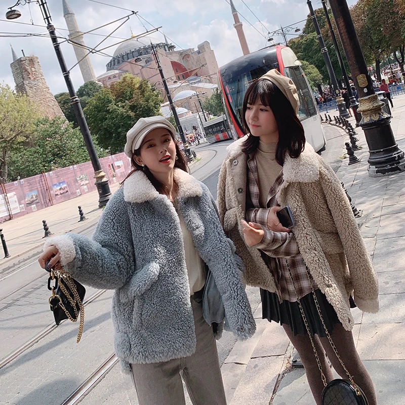 Женское пальто с отворотом MISHOW однотонное однобортное Прямое густым мехом на