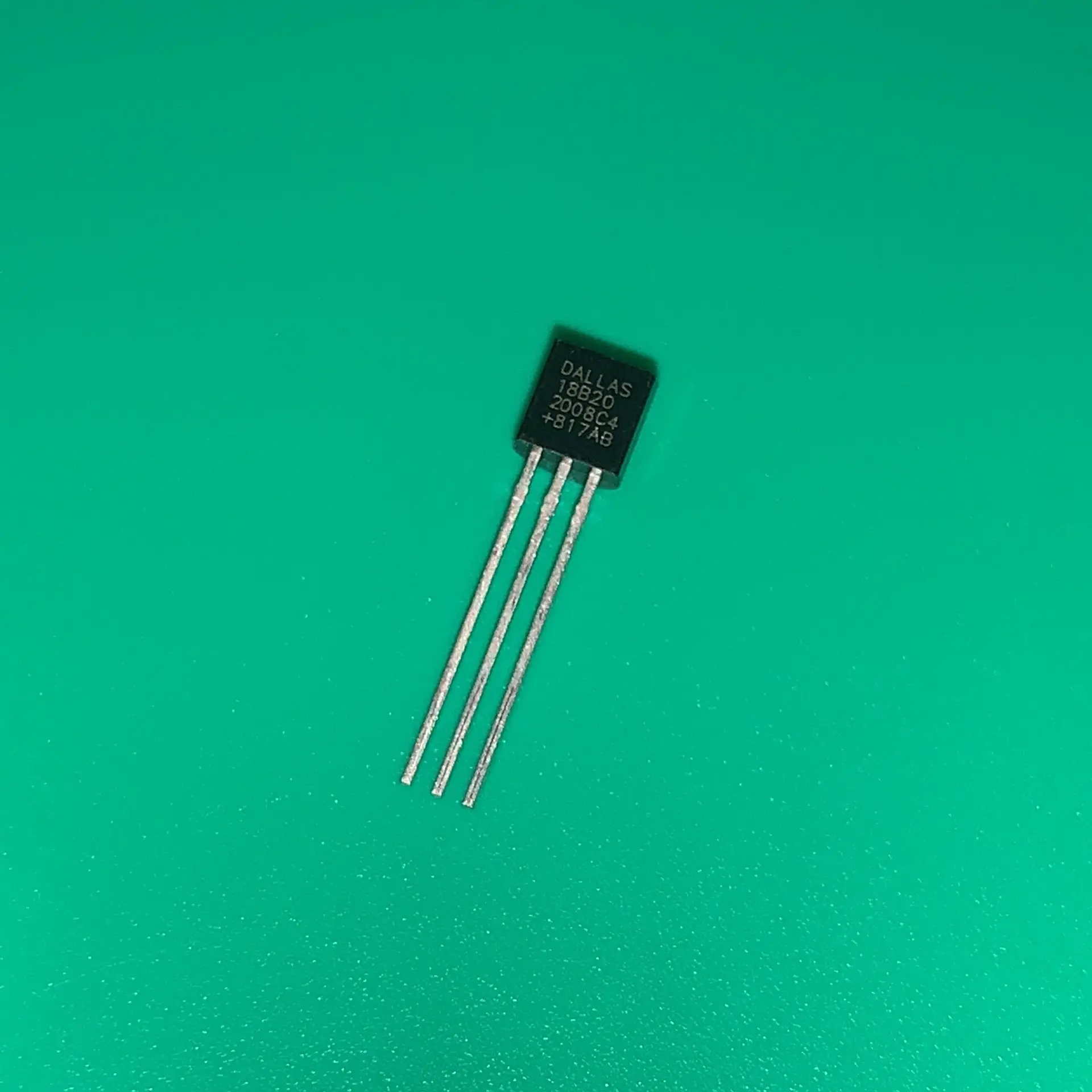 50 шт./лот DS18B20 + TO92 датчика цифровой датчик температур температуры 1-проводной TO92-3 18B20 TO-92