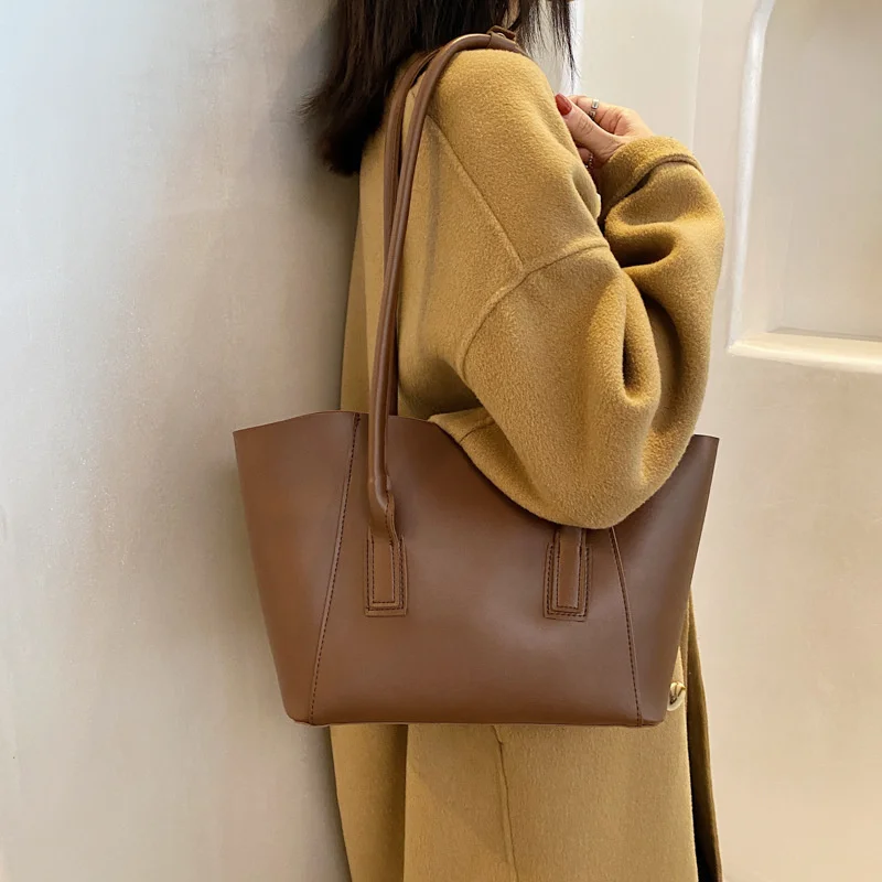 

Simple and Popular Large Capacity Bag Women's New Fashion Autumn Tote Bag Versatile Shoulder Bag