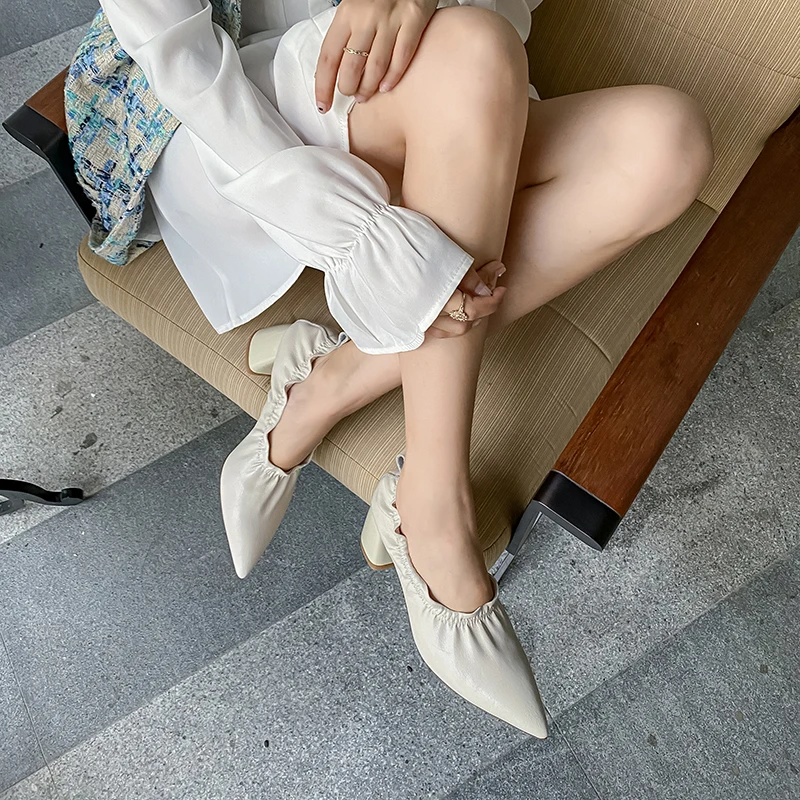 

Osunlina Woman's Square Heels Pumps Pointed Toe Slip On Shallow Black Pleated Genuine Leather Lady Red Wedding Shoes 34-39 A216