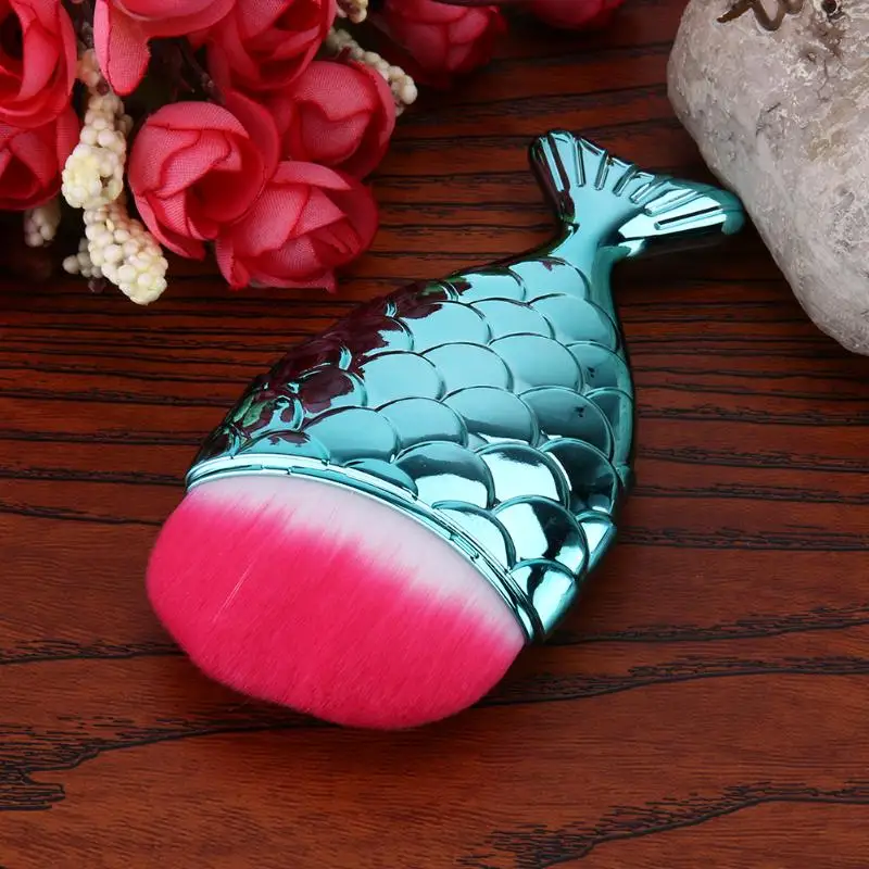 

Mermaid Fish Shape Makeup Powder Foundation Blush Contour Brush