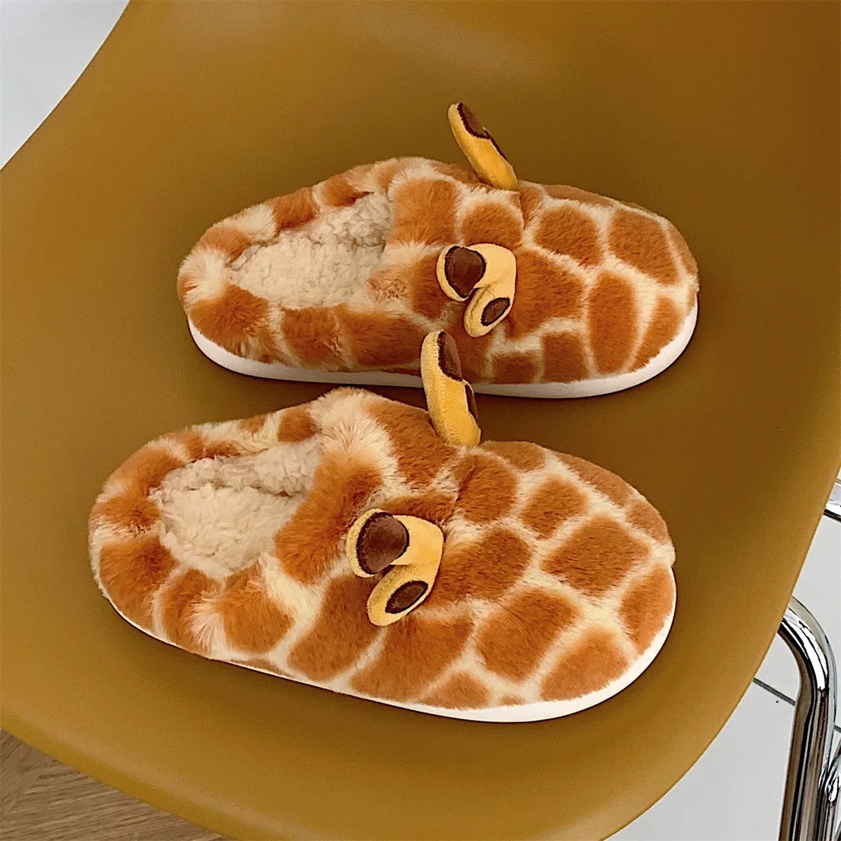 Women Cartoon Warm Thick-soled Cotton Slippers Winter Giraffe Soft Shoes Indoor Warm Plush Comfortable Female Slippers