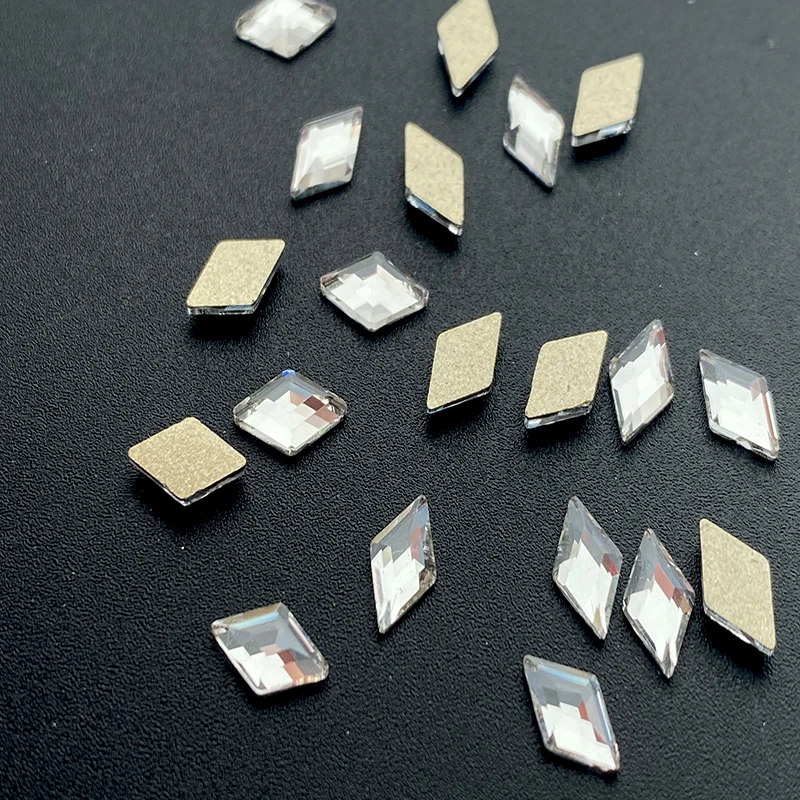 Стразы для ногтей с кристаллами прозрачные стеклянные 100 шт. 3D украшения
