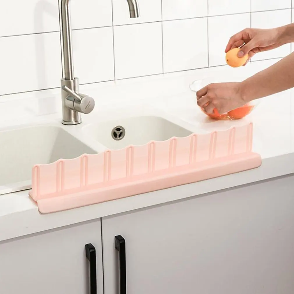 

Creative Water Splash Guard Baffle Board Sucker Wash Basin Sink Board Kitchen Gadgets TPR Water Baffle Plate