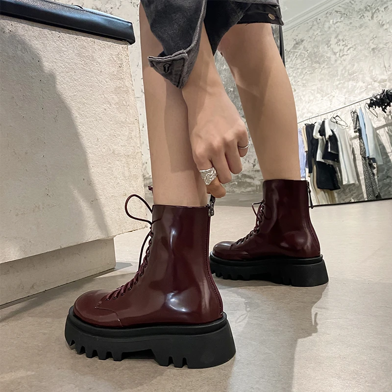 

VERCONAS Fashion Women Ankle Boots Genuine Leather Shoes Woman Zipper Motorcycle Boots Autumn Winter Cross-Tied Platforms Boots