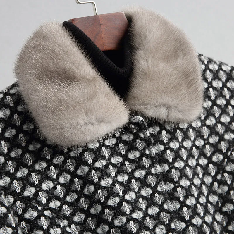 

JCBC 2021 Real Fur Coat Female Tweed Wool Blend Coats Real Lamb Fur Liner Winter Jacket Women Natural Mink Fur Collar 18627 YQ20