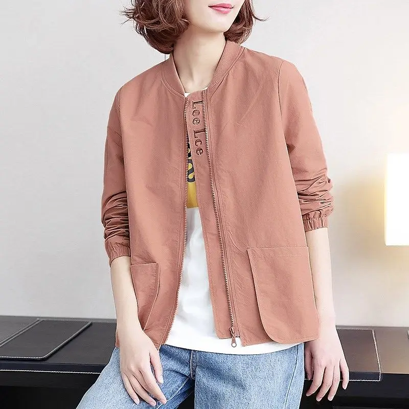 

Женская однотонная куртка на весну и осень, тонкая Новая повседневная женская куртка с карманами на молнии, модель 2021 года