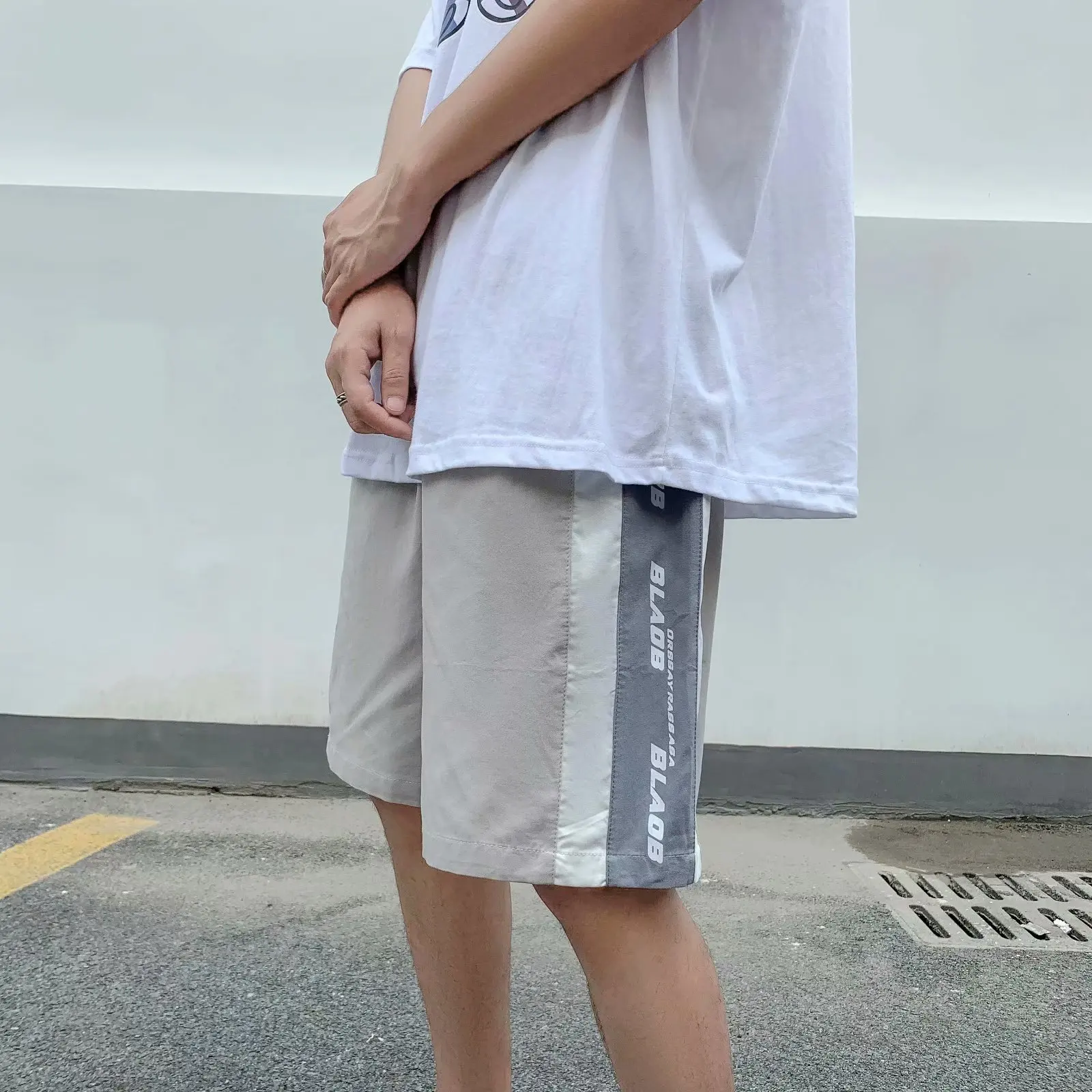 

2021 Summer Korean Fashion Casual Hip-hop Men's Shorts Hawaii Beach Shorts Male Streetwear Basketball Graphic Print Men Shorts