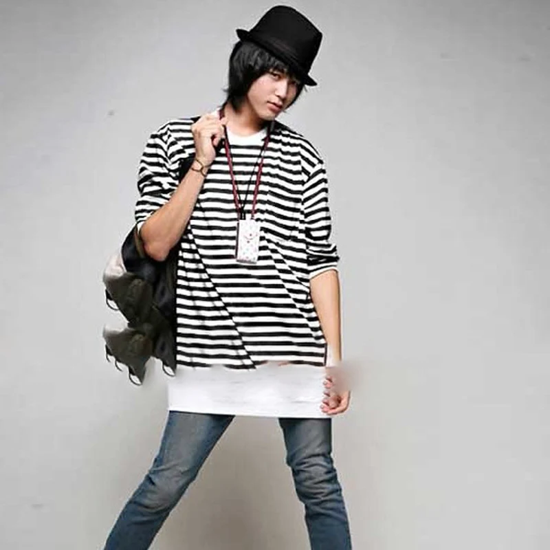 Корейская версия взрывобезопасной длинной черно белой футболки с длинным