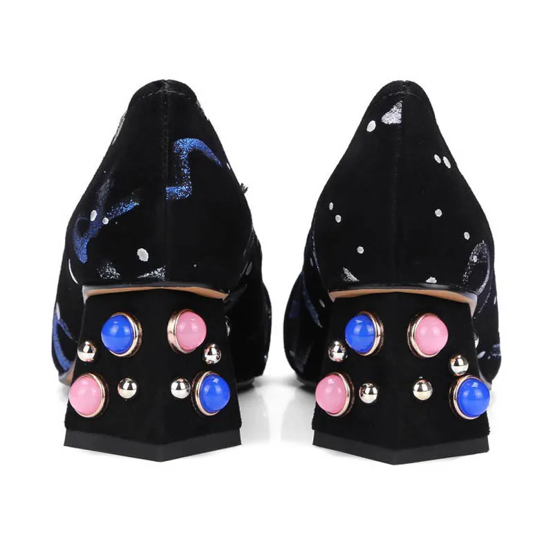 Женские туфли из натуральной кожи с цветочным принтом без застежки | Обувь