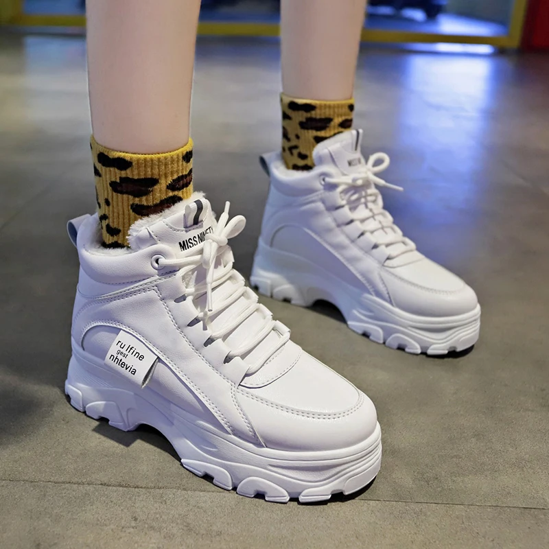 Зимние дышащие женские кроссовки на шнуровке модная женская повседневная обувь
