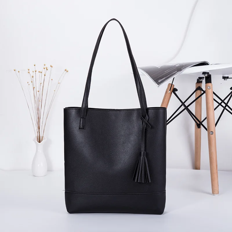 

RanHuang Women Tassel Handbags Fashion Tote Bags Pu Leather Bucket Bags Casual Shoulder Bags Designer Messenger Bags